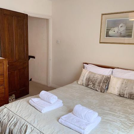 Cosy Central Windsor House Sleeps 4 Kültér fotó